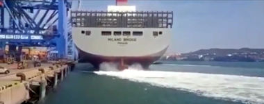 Containerschiff Unfall