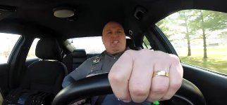 Cop, Polizei Shake it Off
