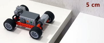 Lego-Auto vs Lücken