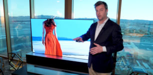 LG Rollable 4K OLED TV